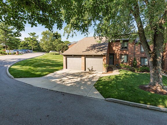 2nd image of 4064 Edgelake Ct