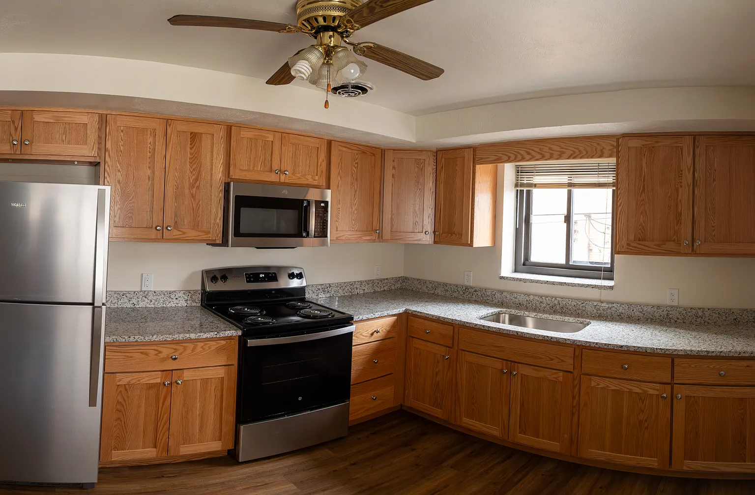 2 bed, $1,250 — Photo 3