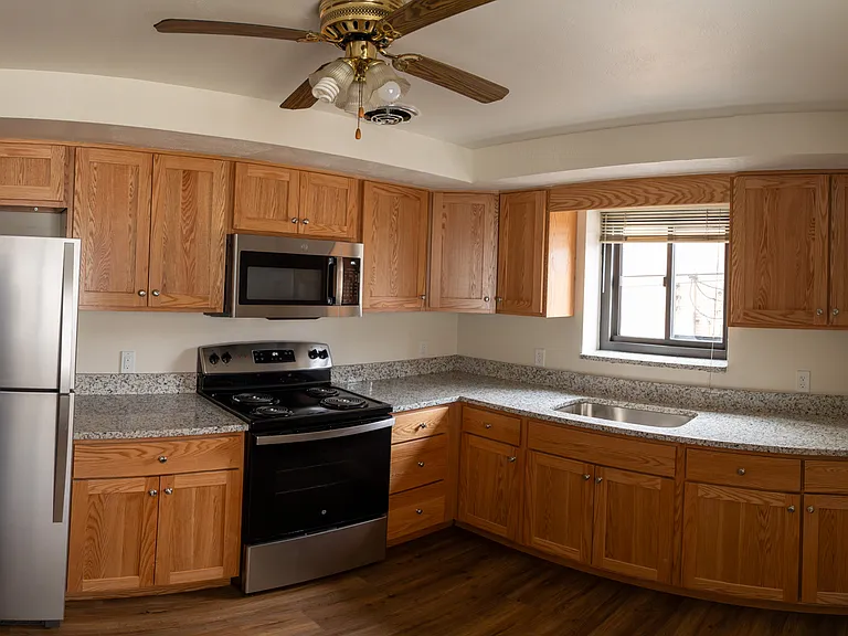348 Station St #14 — Photo 3