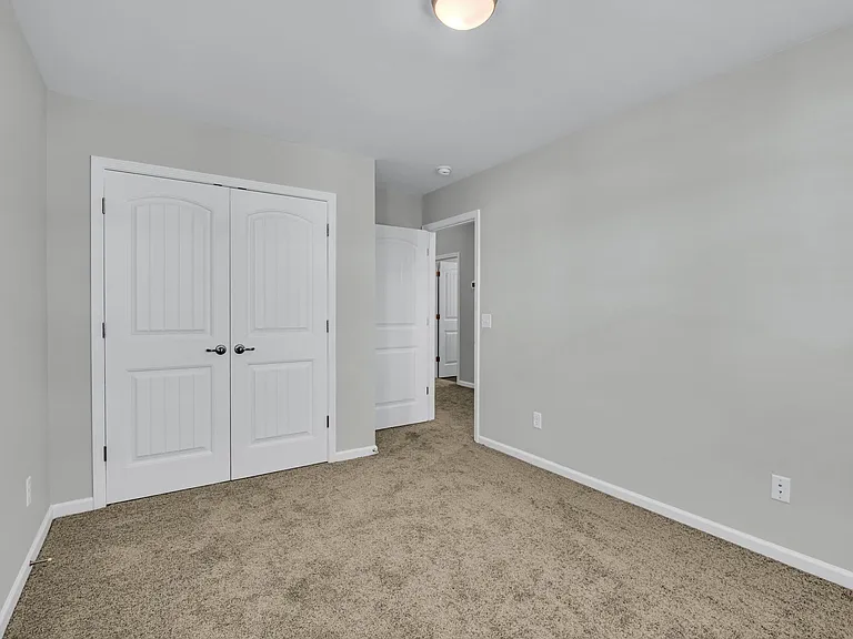 109 Fenway St — Photo 20