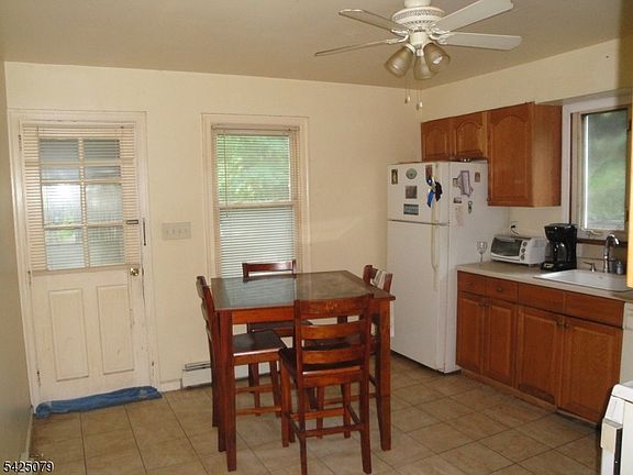 3rd image of 290 Central Ave