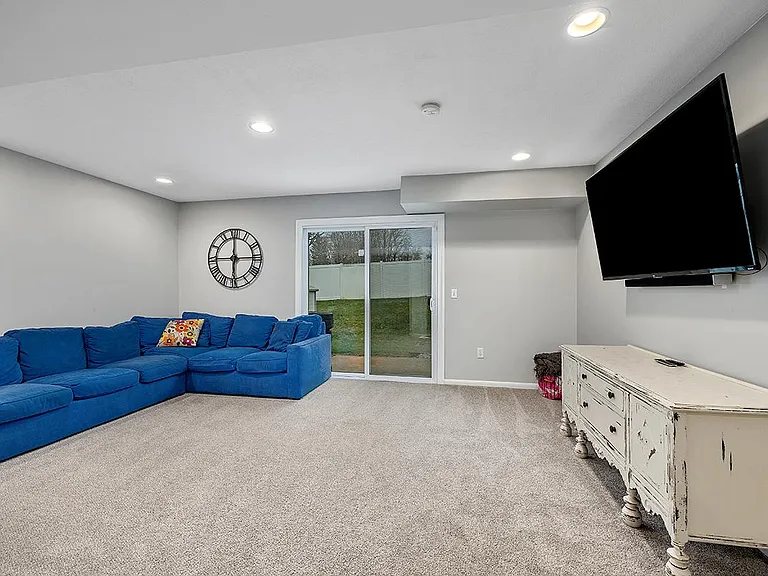 316 Edgewood Dr — Photo 14