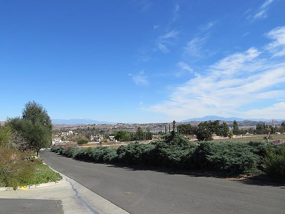 5th image of 15166 Kingsway Dr