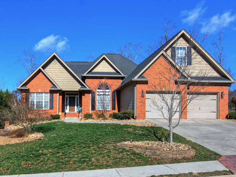 1567 Leighton Dr SoddyDaisy TN-large-001
