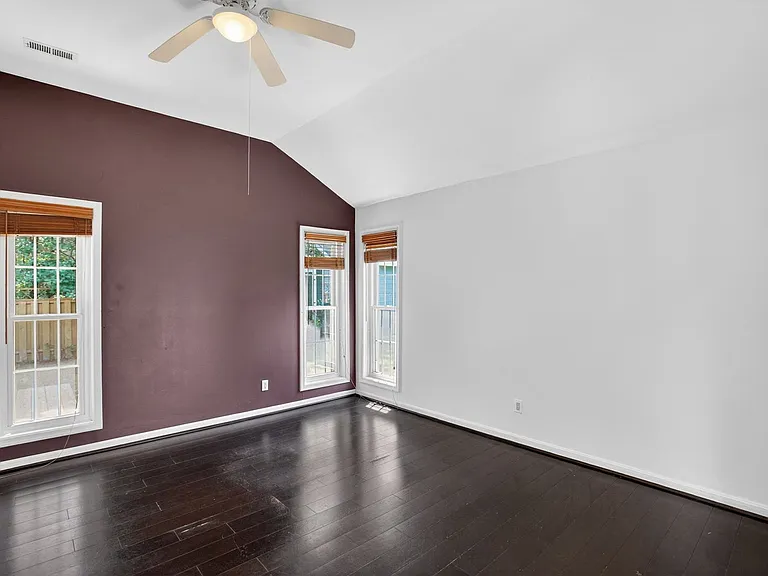 47950 Mayflower Dr — Photo 6