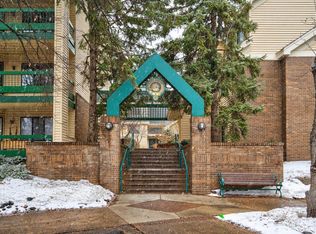 7606 York Ave S APT 7107, Edina, MN 55435