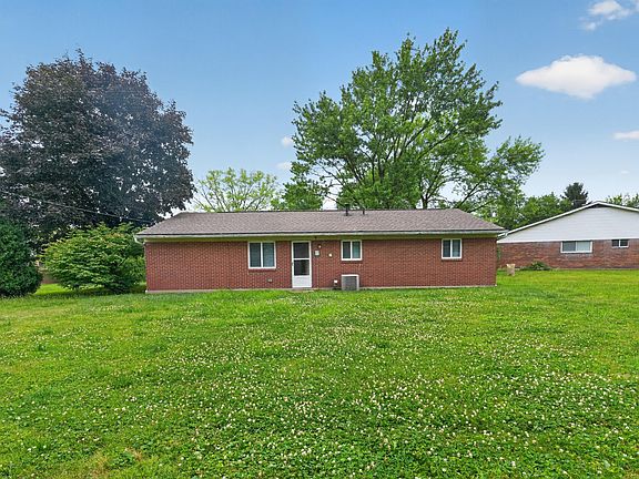 5th image of 756 Palermo Pl