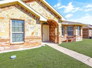 1033 S Pepperidge Dr, Lancaster, TX 75134