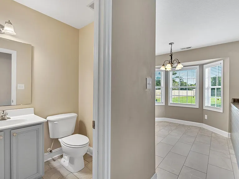 324 Beacon Ln — Photo 17