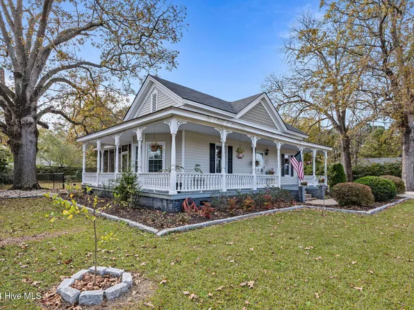 301 W Edwards Street, Princeton, NC 27569