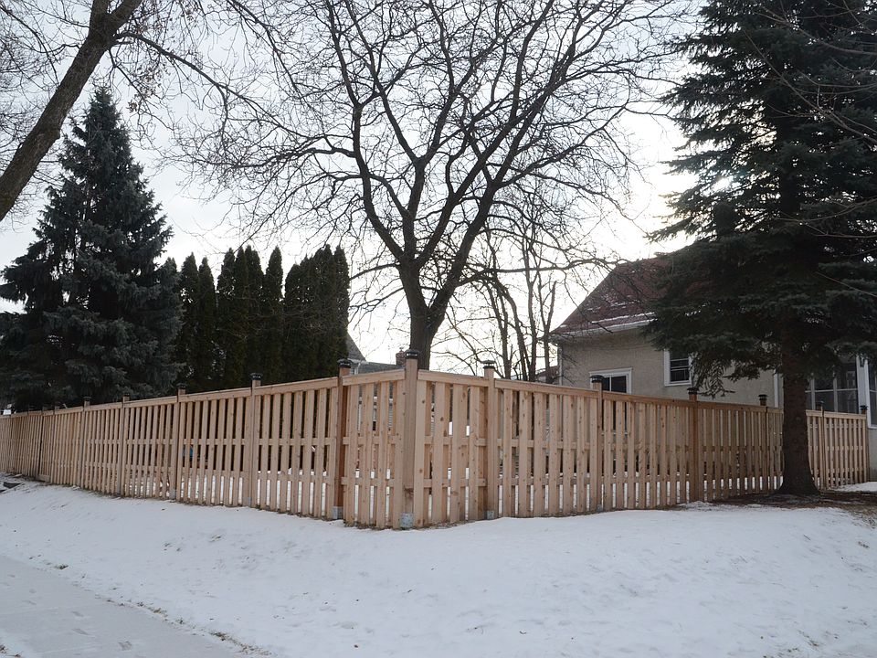 1st image of 616 Ottawa Ave