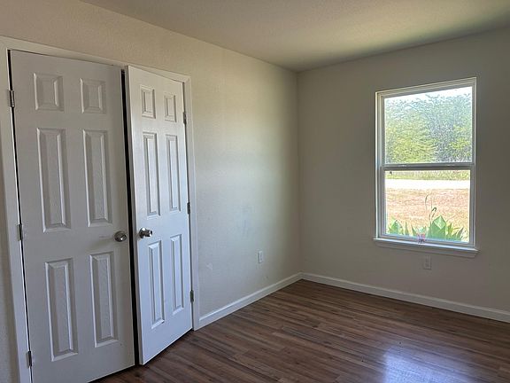 5th image of 148 Bridlewood Ln