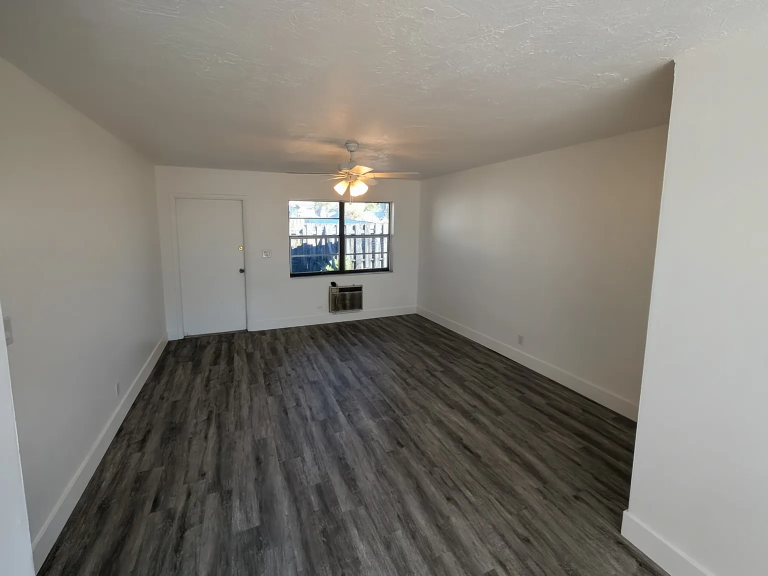 2 bed, $1,950 — Photo 4