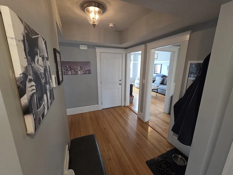 40 King St #3 — Photo 13