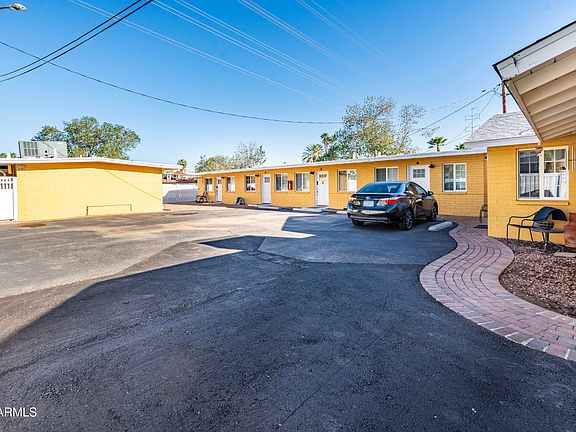 4th image of 1219 S Farmer Avenue