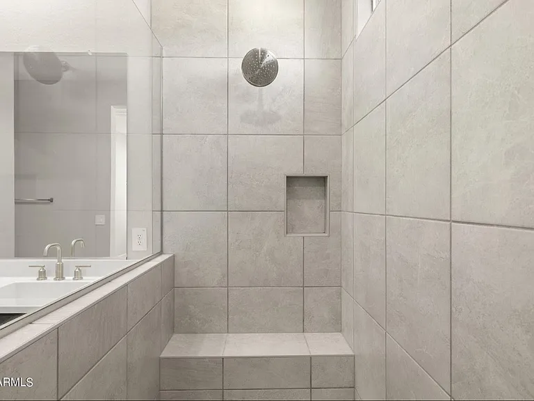 5042 E Anderson Dr — Photo 17
