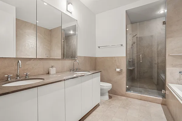 Rented by Compass | media 7