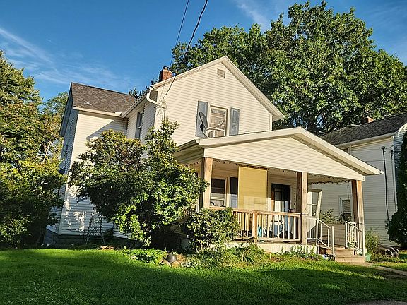 3rd image of 37 17th St NW
