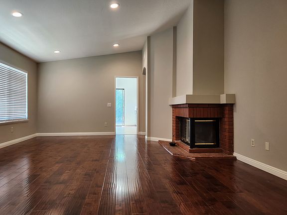 3rd image of 6461 Sunny Meadow Ln