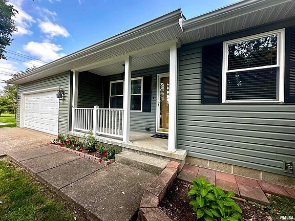 4th image of 2 Acorn Dr