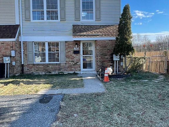 2nd image of 8120 Chelwynde Ave