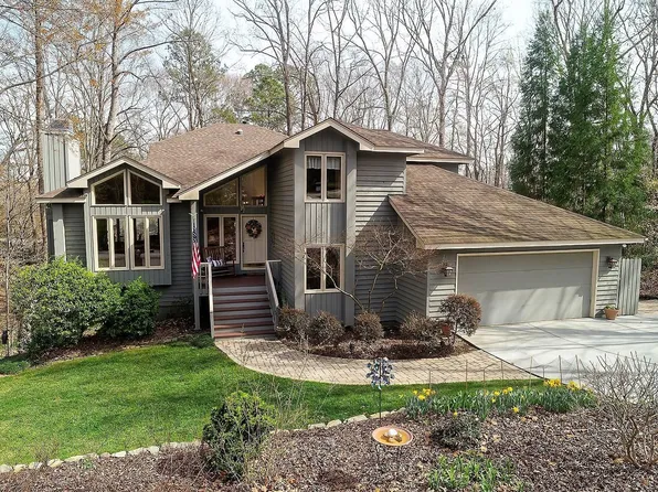 107 Sylvan Grove Dr, Cary, NC 27518