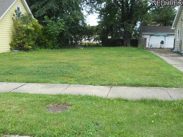 5474 Grasmere Ave photo 1