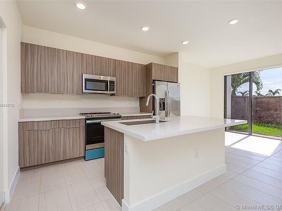 5th image of 15824 NW 91st Ave