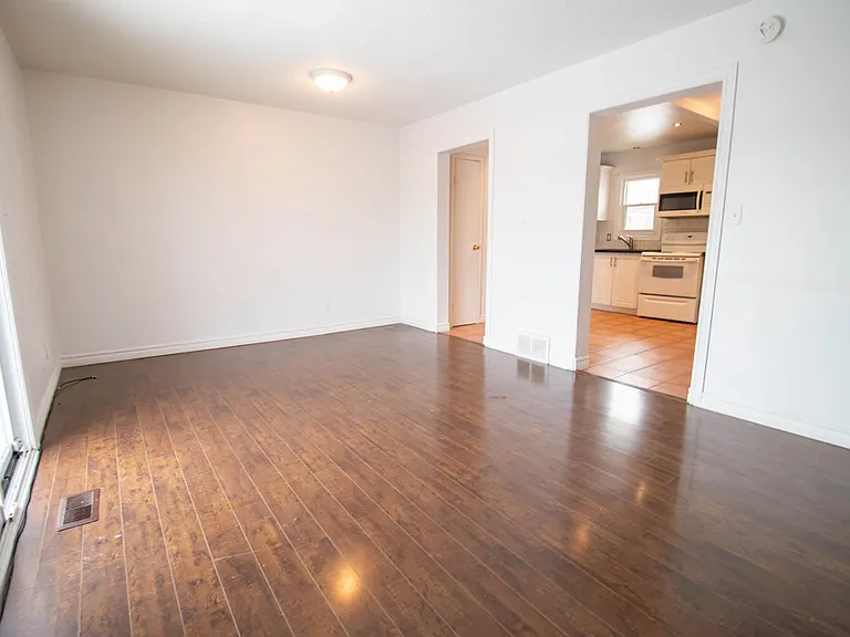 131 Rockwood Ave #33 — Photo 3