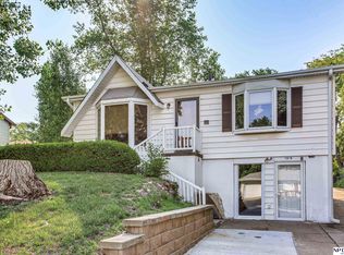 7309 Elizabeth St, La Vista, NE 68128