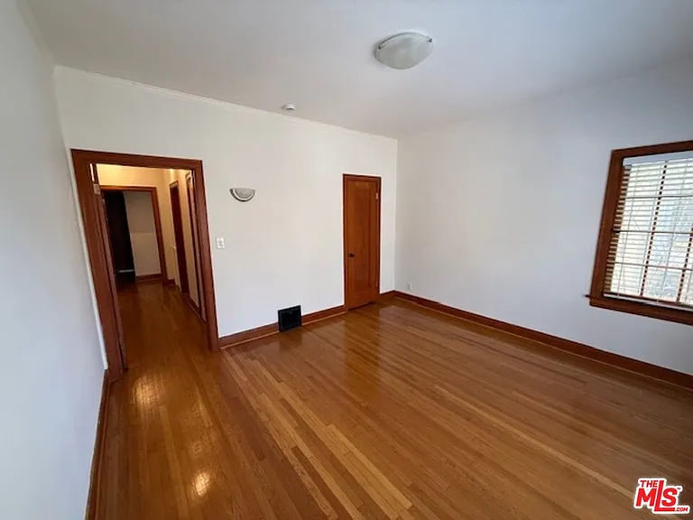 830 S Detroit St — Photo 16