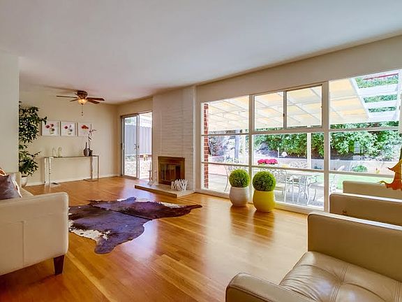 3rd image of 8467 Harwell Dr