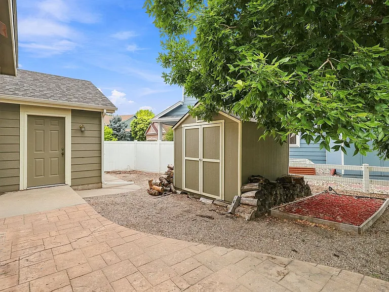 130 Rock Bridge Ct — Photo 23
