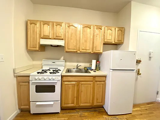 Rented by Corcoran | media 11