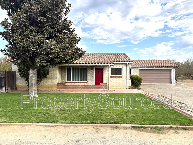 15219 E River Rd