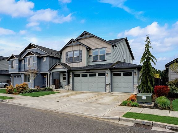3rd image of 11104 NE 133rd Court