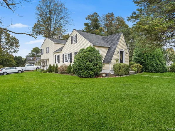 8 Raymond Drive, Carmel, NY 10512
