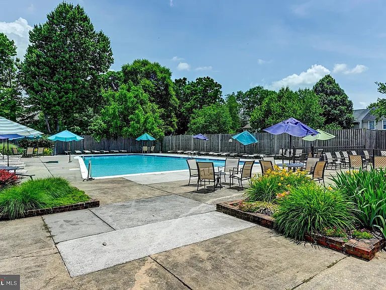 101 Fitz Ct #201 — Photo 19