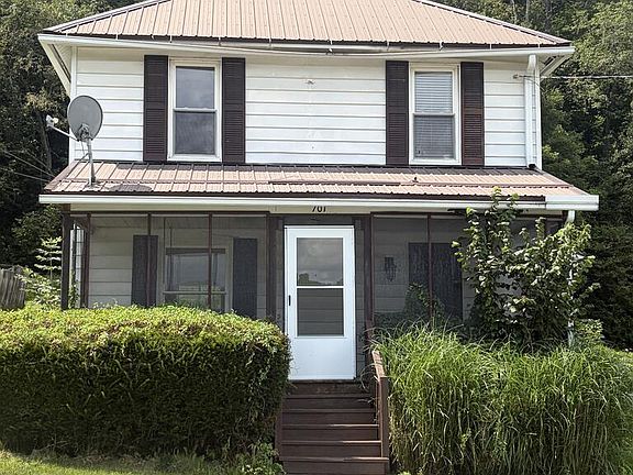 2nd image of 701 S Perry St