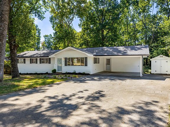 2nd image of 1109 Peerless Dr NW