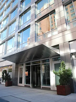 Sold by Sotheby's International Realty | media 7