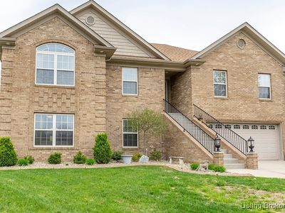 3907 Kyra Circle, New Albany, IN, 47150