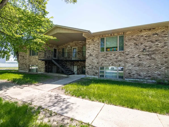 1321 E Thayer Ave APT 3, Bismarck, ND 58501
