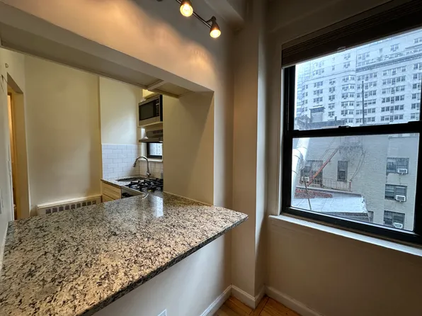 240 East 46th Street image 12 of 13