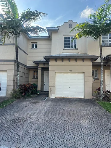 969 Abaco Ln Photo 1
