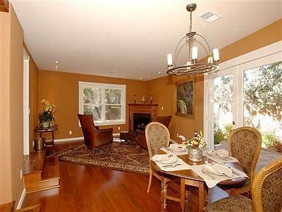 Living room/dining room