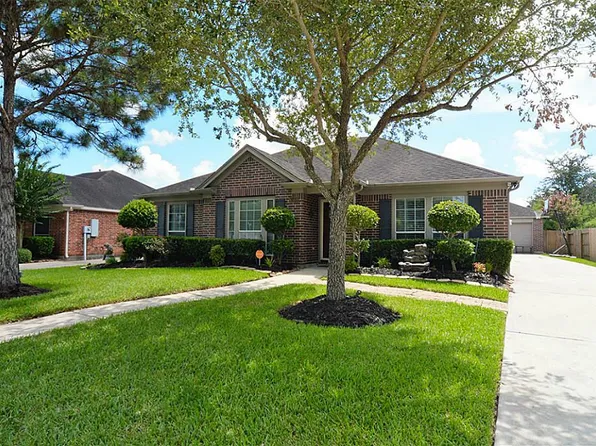 6169 Blackburn Ct, League City, TX 77573