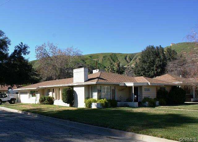 2nd image of 3264 Palm Dr