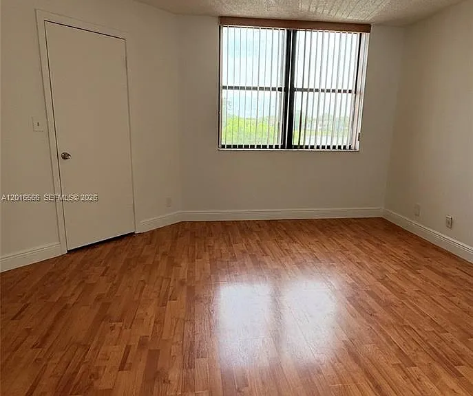 216 Lake Pointe Dr #223 — Photo 11