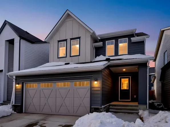 57 E Willow Grn SW, Airdrie, AB T4B 5M3